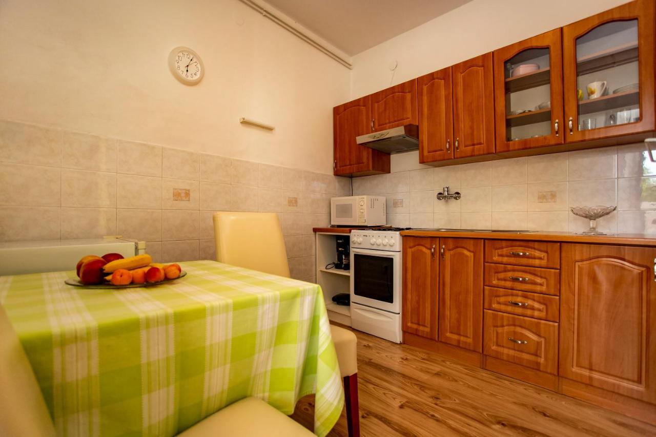 Apartmani Jurman Matohanci Екстериор снимка